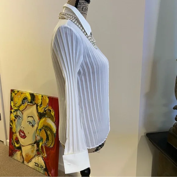 EUC-Josephine Chaus Petite-Long Sleeve Blouse/French Cuffs-8 (Petite) - Picture 3 of 11